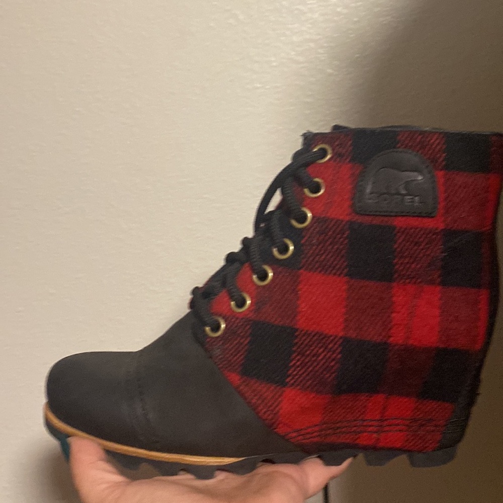 Size 10 sorel wedges